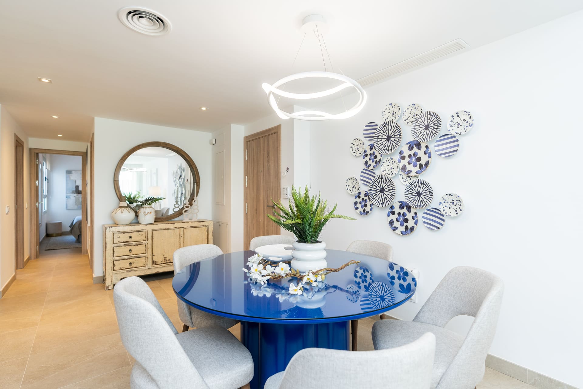 Mieszkanie 2 pokoi 83 m² Estepona, Hiszpania