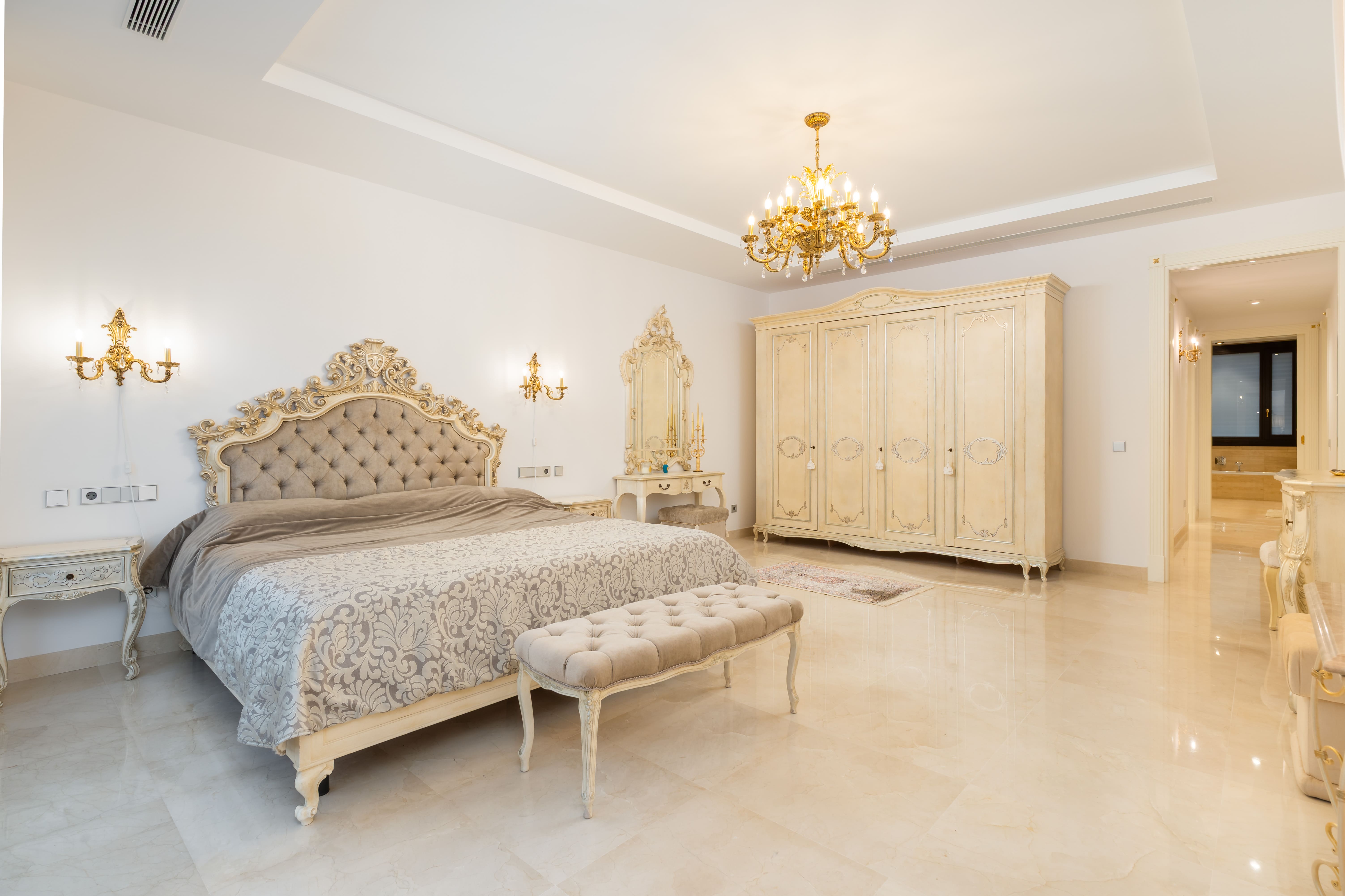 7 bedroom villa 761 m² Estepona, Spain