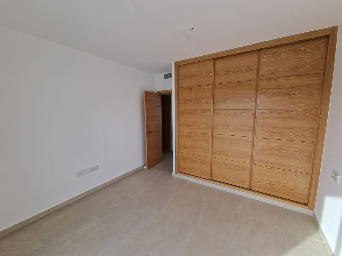 4-Schlafzimmer-Villa 184 m² Manilva, Spanien