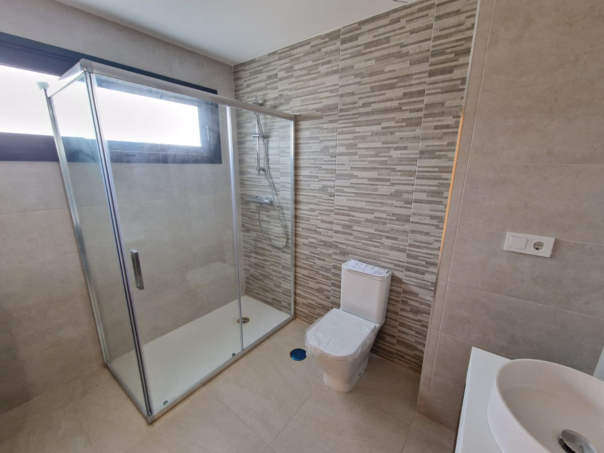 4-Schlafzimmer-Villa 184 m² Manilva, Spanien