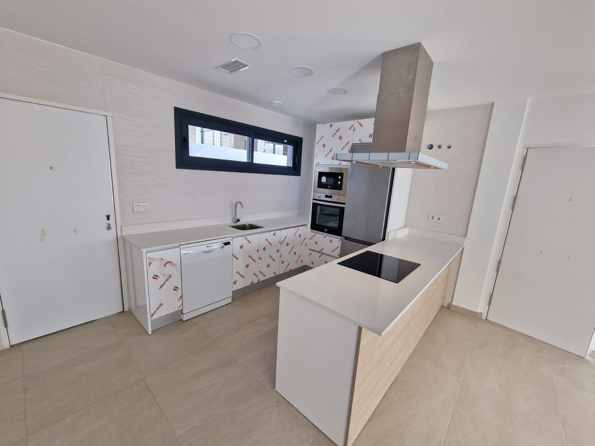 4-Schlafzimmer-Villa 184 m² Manilva, Spanien