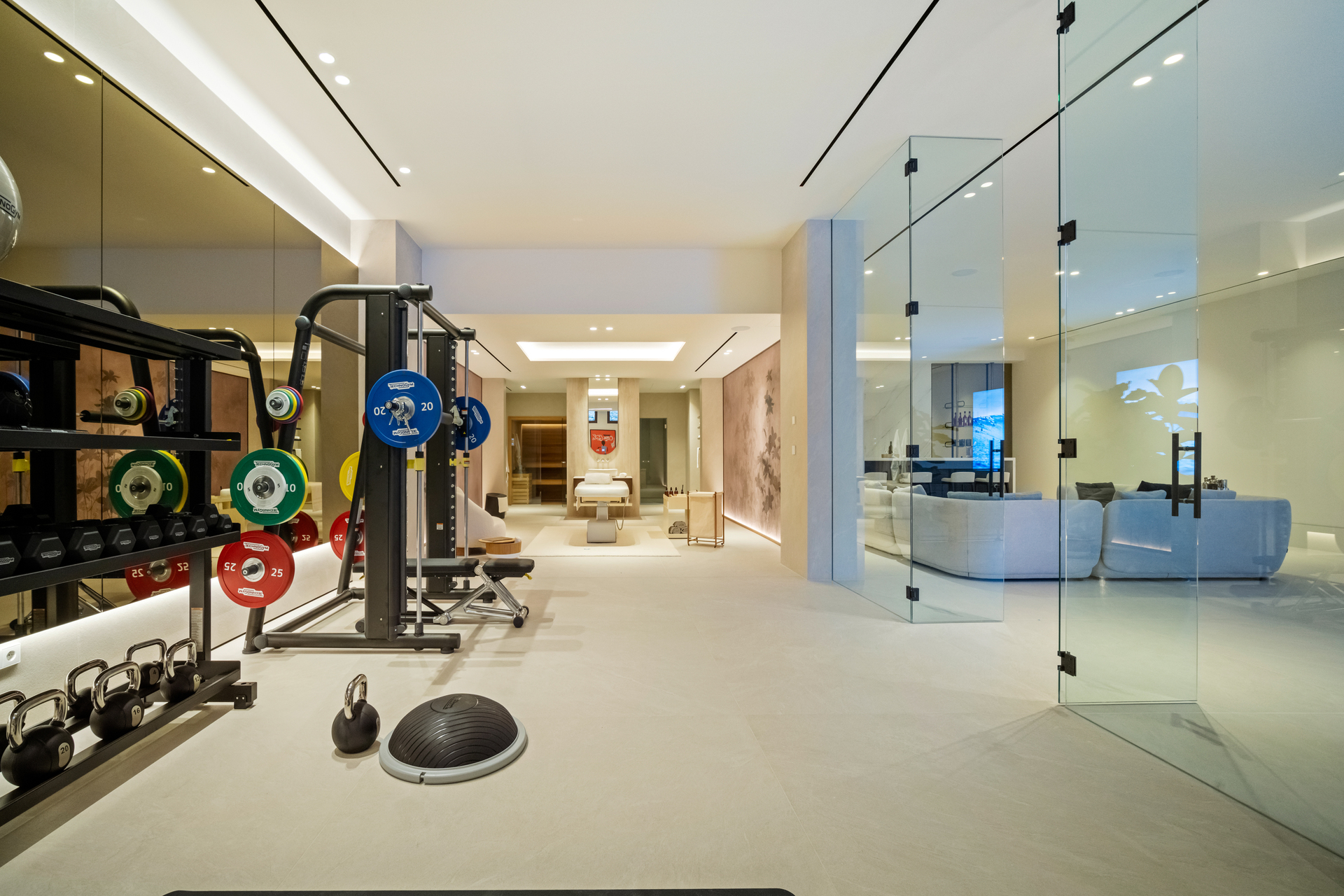 5-Schlafzimmer-Villa 1 031 m² Benahavis, Spanien