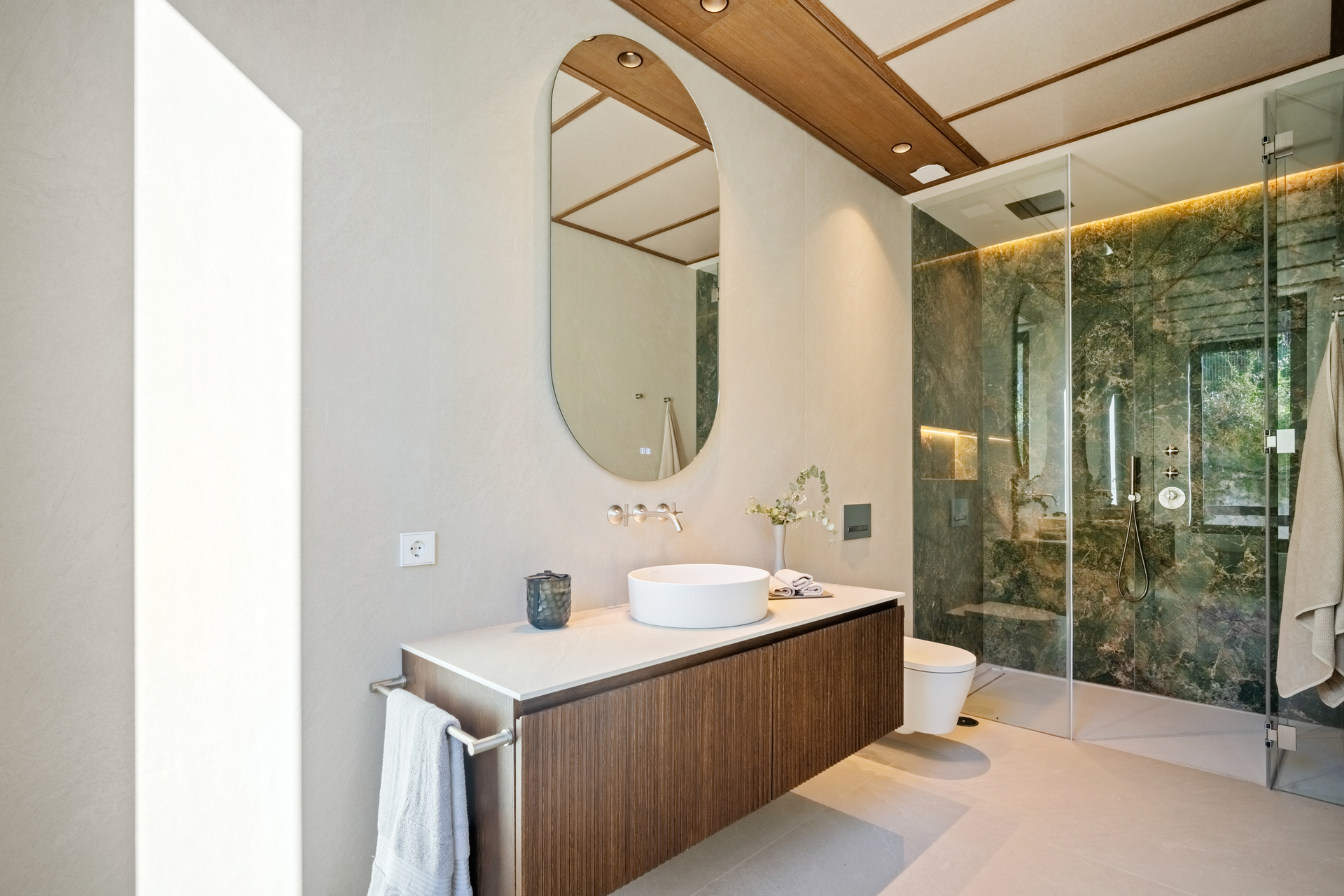 5-Schlafzimmer-Villa 1 031 m² Benahavis, Spanien